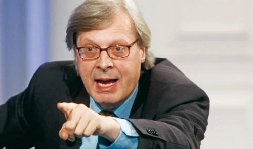 Sgarbi si ritira: "Alfano sta uccidendo il partito". E si butta con Silvio