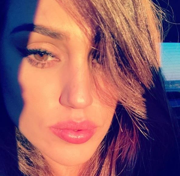 Cecilia Rodriguez immigrata irregolare in Italia, la soffiata di Signorini e la legge di Salvini: "In caserma, ora..."