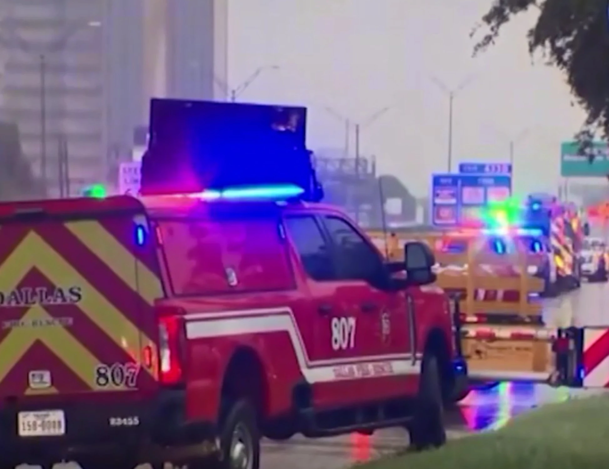 Dallas, cecchino spara contro l'agenzia anti-immigrati: almeno 2 morti a Dallas