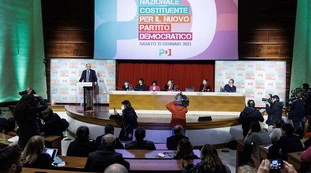 Pd, Alessandro Sallusti: come ubriachi sotto al lampione