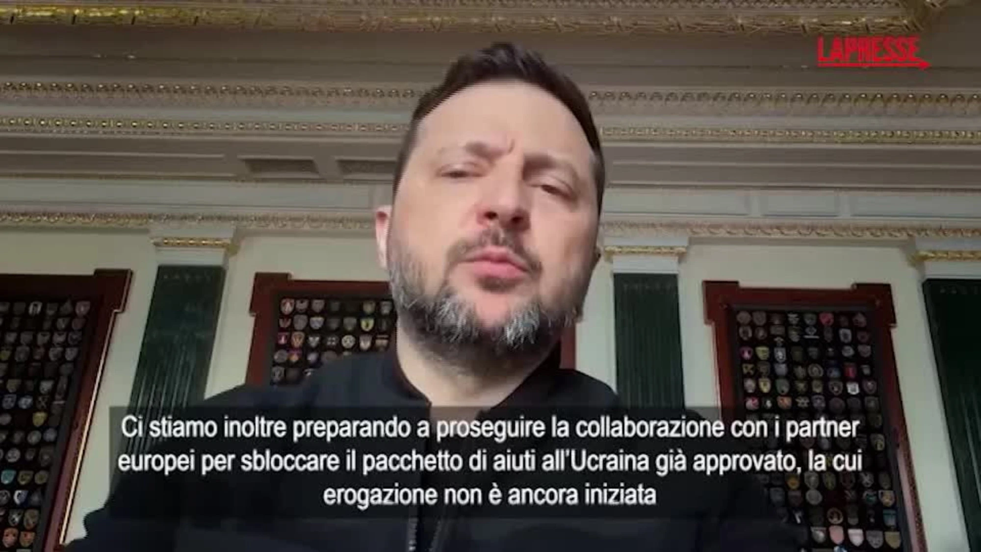 Ucraina, Zelensky: "Fermare petrolio russo, ogni dollaro va in guerra"
