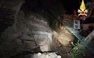 Formello sotto choc: crolla un muretto per il maltempo, chi è il morto