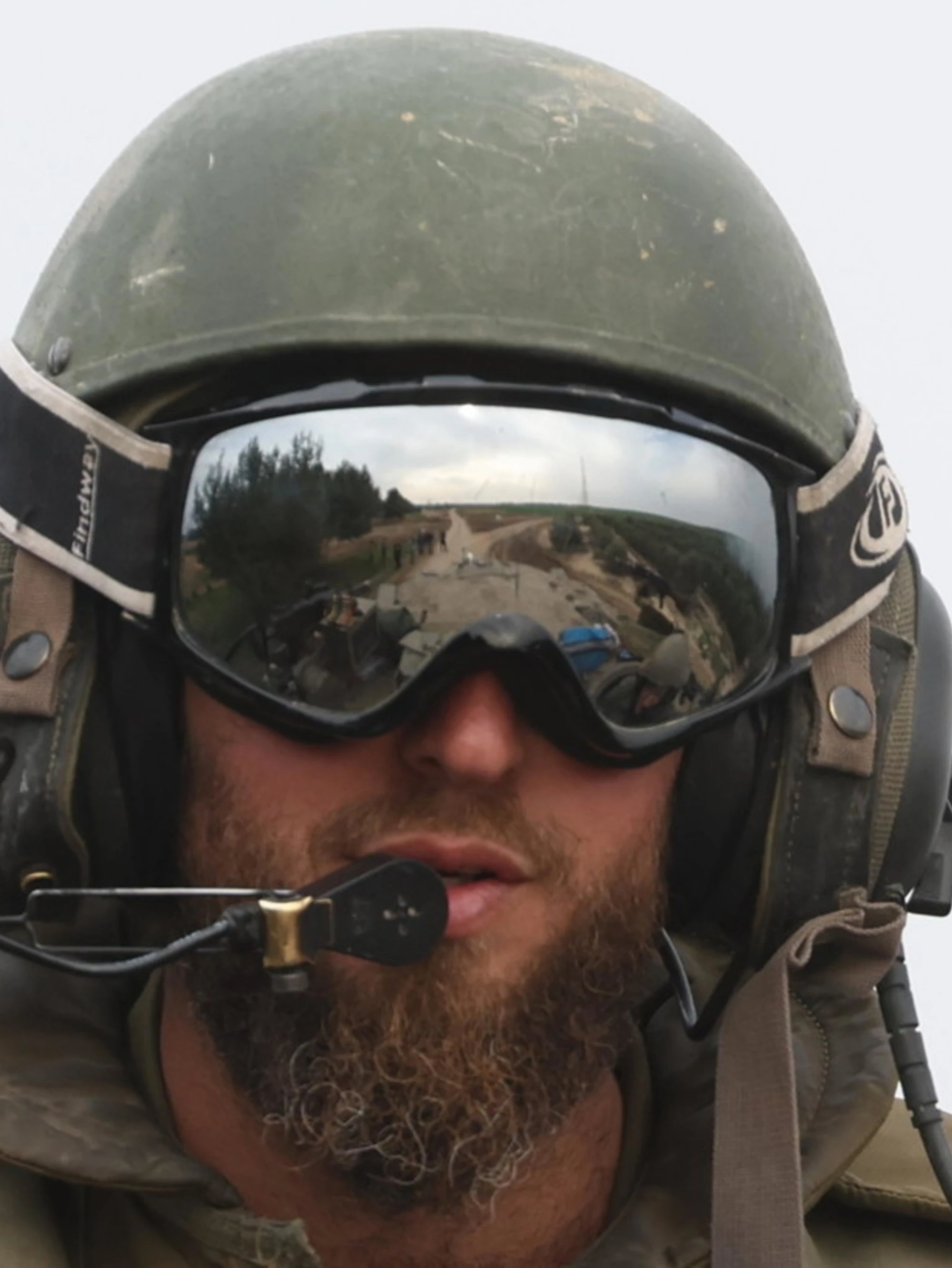 Israele, tank ammassati alle porte di Gaza City: "Pronti all'invasione"