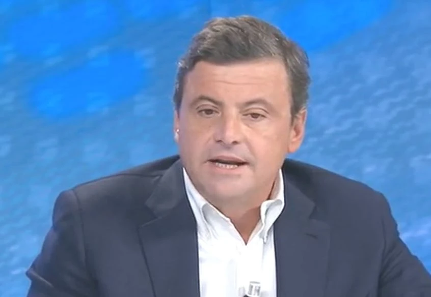 Carlo Calenda, retroscena su Luigi Di Maio: "Lo Sviluppo economico ai 5S per non far scoprire i suoi disastri"