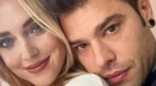 Lucarelli accusa Ferragni e Fedez: "Assegno di beneficenza? La verità"