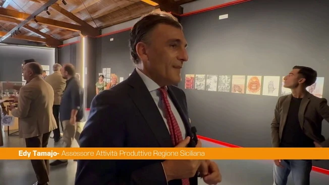 https://media.liberoquotidiano.it/D_bKM_56eY63qRZJ2kzoMboMmjDTi8znLnT_Hc3bdP8/width:800/quality:90/aW1hZ2VzLzIwMjUvMDkvMTEvMTIxNTMzMDMzLTQ1MTg0NDIzLTEyNjgtNGEyMS1hYzcxLTYxMTcxNWVhMGI3OS5qcGc.webp