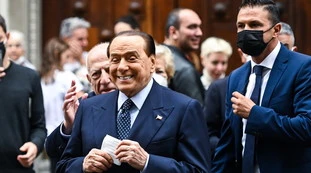 Silvio Berlusconi, smartphone e "metodo Forlani": Quirinale, il piano per neutralizzare i franchi tiratori