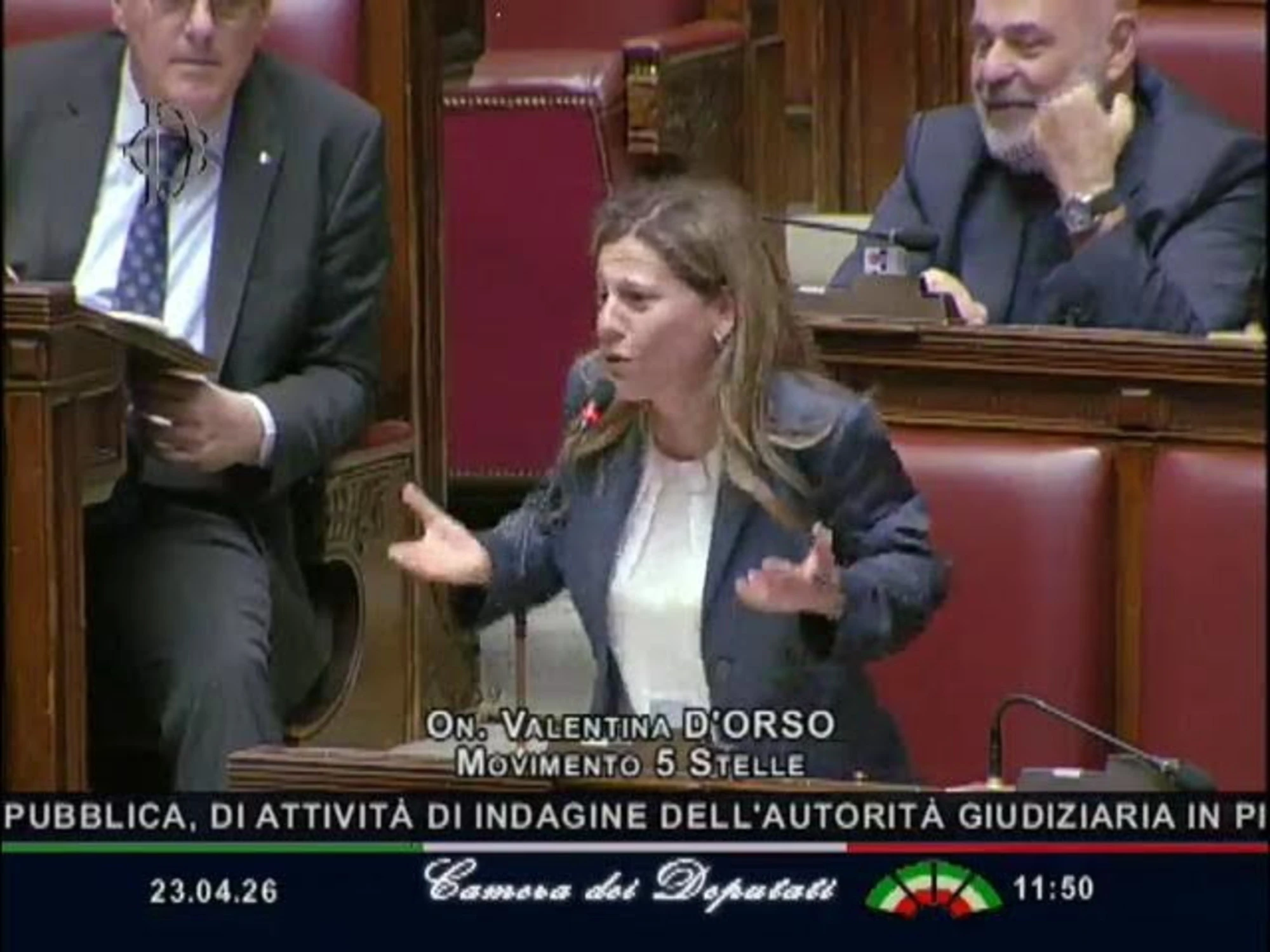 Libero la prende in giro e la grillina perde la testa