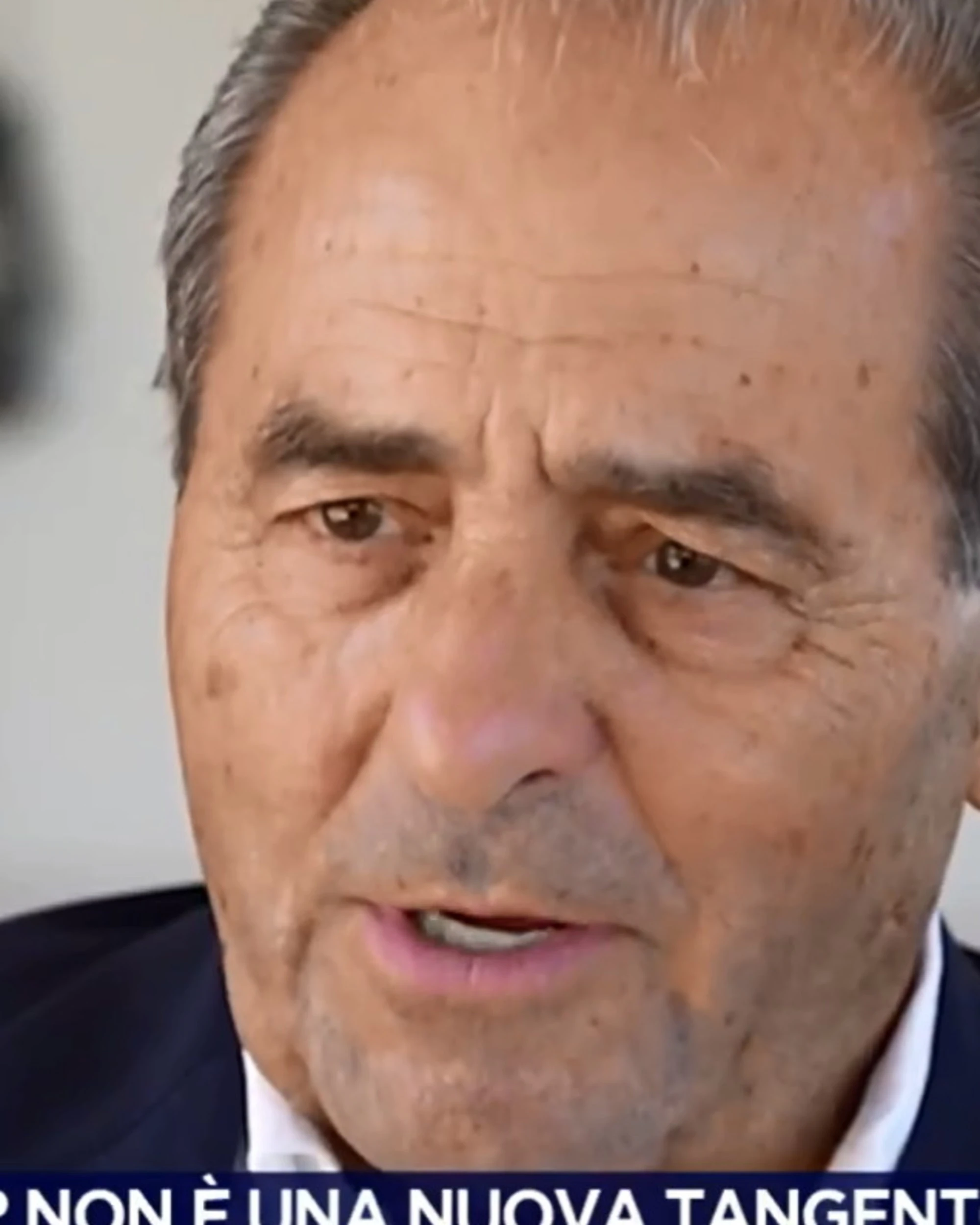 4 di Sera, Di Pietro fa impazzire sinistra e manettari: "Le mele marce"