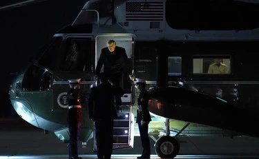 Iran, la guerra nel golfo: la giornata. "Martedì ore 20": il post di Trump, cosa accadrà. "Trattive in corso per la tregua"