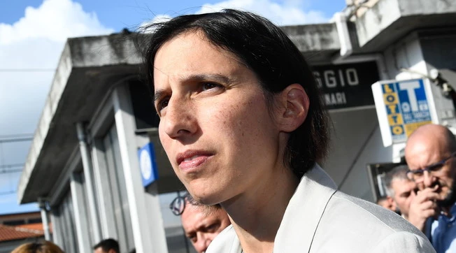 Schlein, "responsabilità nostra": Pd anti-italiano, follia sui migranti