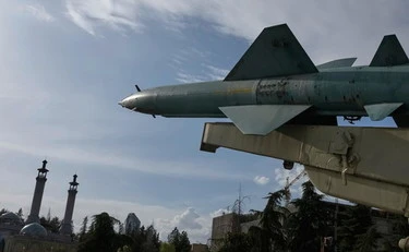 Iran, la giornata. Quarto missile sulla Turchia, la Nato inchioda Teheran: "Attacchi indiscriminati"