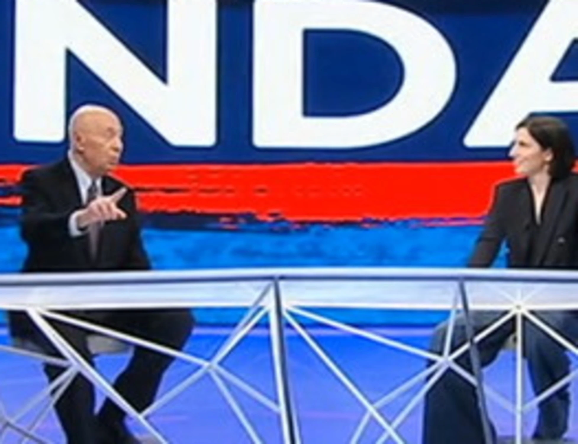 In Onda, Paolo Mieli imbarazza Elly Schlein e Pd: "Quella sceneggiata"