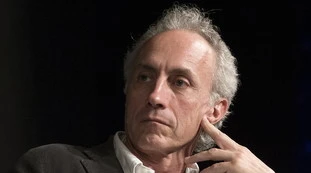 Marco Travaglio, la prima pagina contro Renzi: "Dai Conte, fagli la cura Salvini"