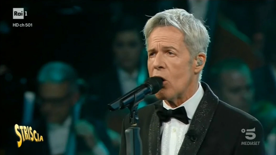 Striscia la Notizia massacra Claudio Baglioni a Sanremo 2019: "Di cosa è fatto", servizio ferocissimo