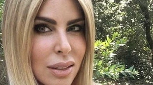 Loredana Lecciso, occhio a questa foto: al suo fianco... super-sorpresa (sexy) per Al Bano Carrisi