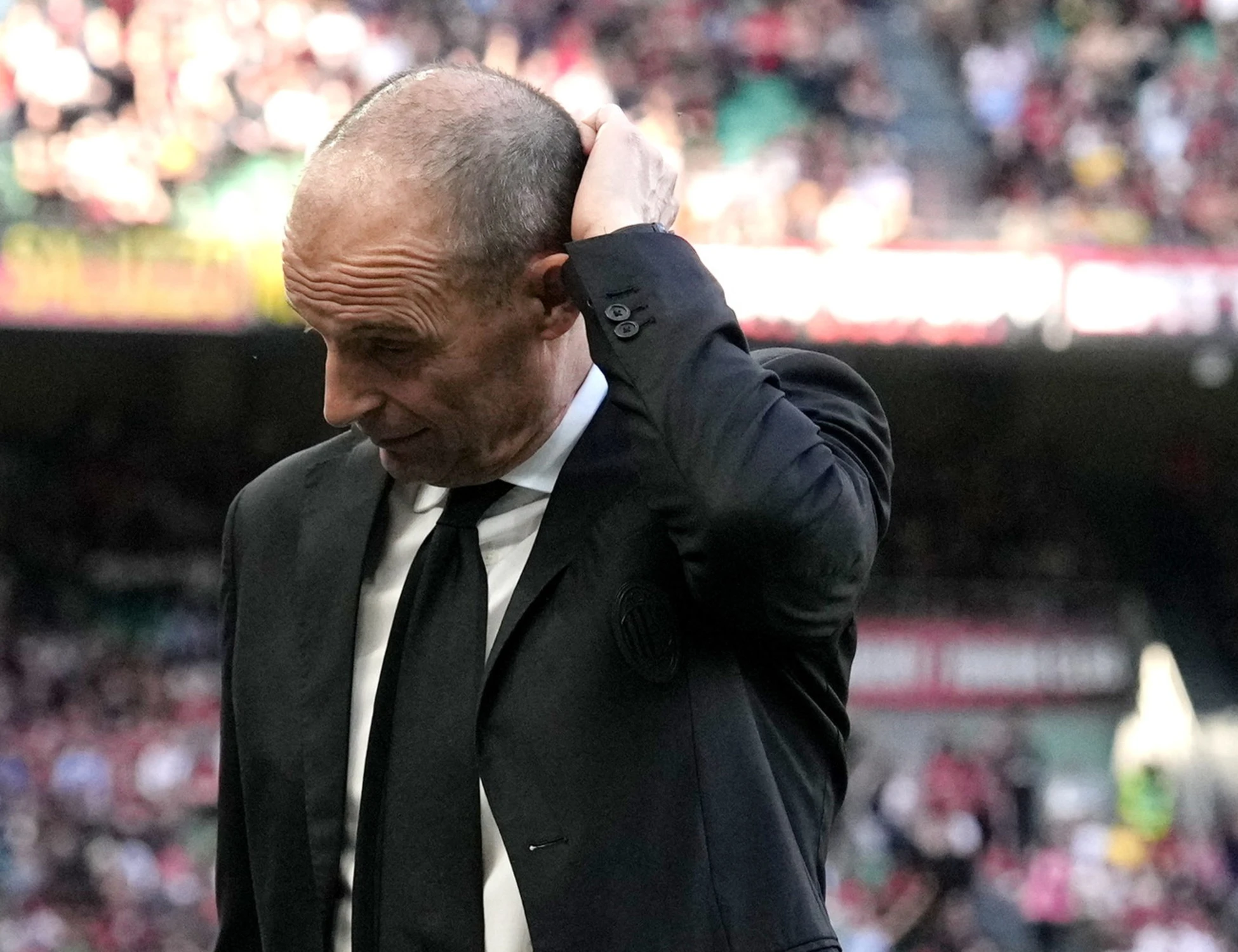 Milan, l'Udinese lo umilia in casa con un tris: fischi assordanti dopo il 3 a 0