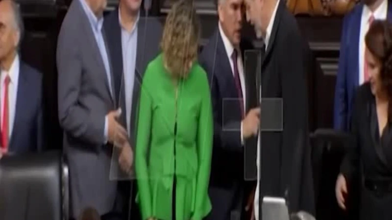 https://media.liberoquotidiano.it/DmiTYVXuY98TE7BAdiQgsxkUiZdNH3JJyWjafg8gjGM/width:800/quality:90/aW1hZ2VzLzIwMjUvMDgvMjgvMDYzOTIzMTM2LWIzODFkODdhLWUyZTctNDE5Zi1hNjM3LTlhOTkwOTZiODM1NS5qcGc.webp