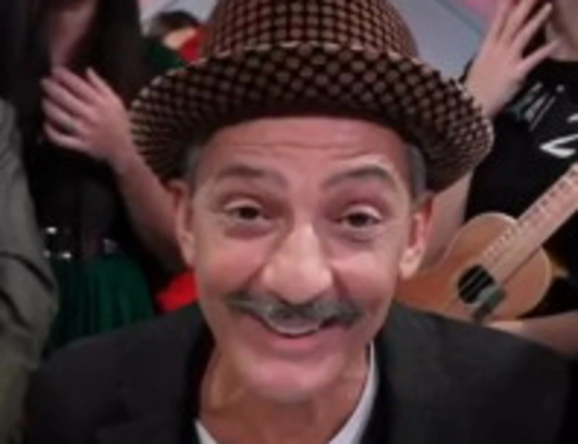 "Raccomandato da Meloni": Fiorello fa impazzire i rosiconi