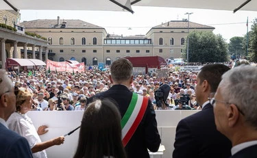 https://media.liberoquotidiano.it/DsXCoOmQroHq3I3beyp_t_MngxlWPDMij3C9YVpgM5M/width:800/quality:90/aW1hZ2VzLzIwMjYvMDgvMDMvMDUzNTQ1NjE0LTAyYmFkZTc5LWUzMjItNDI2NS05NTc5LWU3NmExNzBlNTUzYi5qcGc.webp