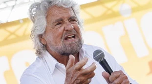 Beppe Grillo, nel blog fango su chi vota a destra: "Ignoranti"