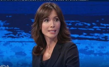 In Onda, Renzi se ne va e Carfagna lo umilia in diretta