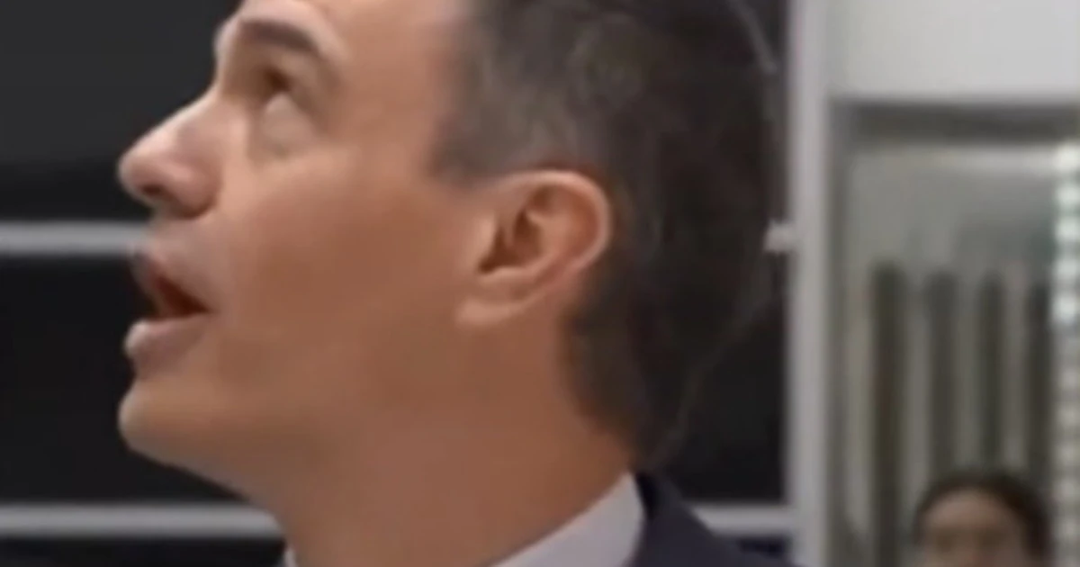 Spagna, Sanchez contestato e insultato: "Ti sei fatto rompere il c***", il video