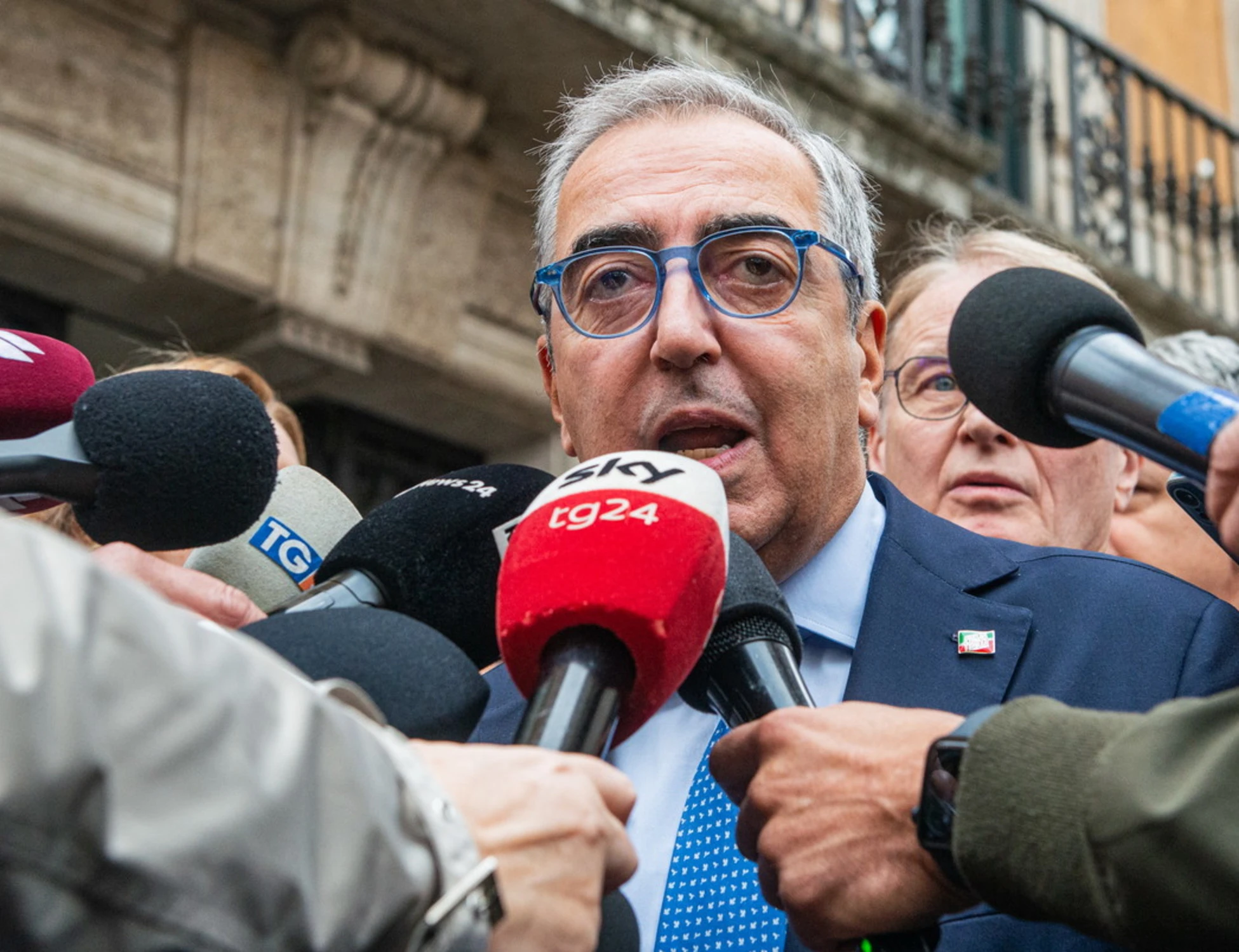 Referendum, Gasparri attacca La7: "Fa propaganda. Tv vergognosa, da denunciare