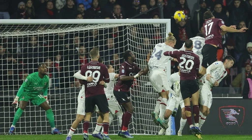 Milan, che delusione: pari con la Salernitana, Jovic salva Pioli all'ultimo minuto