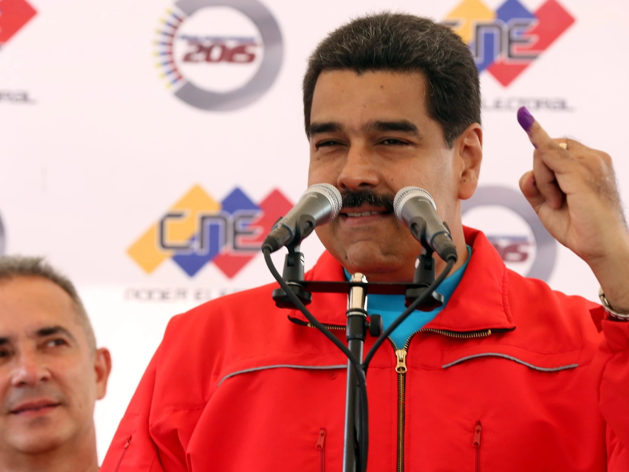 Condividete la rimozione del regime di Maduro in Venezuela?