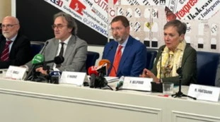 Bonelli e i candidati Avs alle Europee "contro la destra imprenditrice della paura"