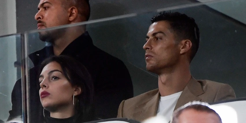 Cristiano Ronaldo, lo stupro? Lui e Giorgina fuggono a Parigi