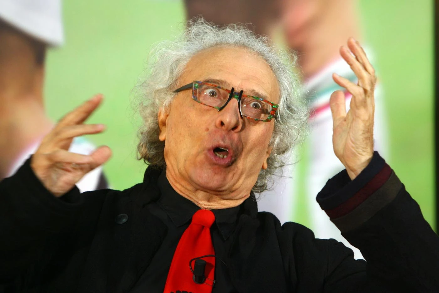 Giampiero Mughini demolisce Paola Taverna: "Ieri sera ho incontrato la senatrice grillina, e..."