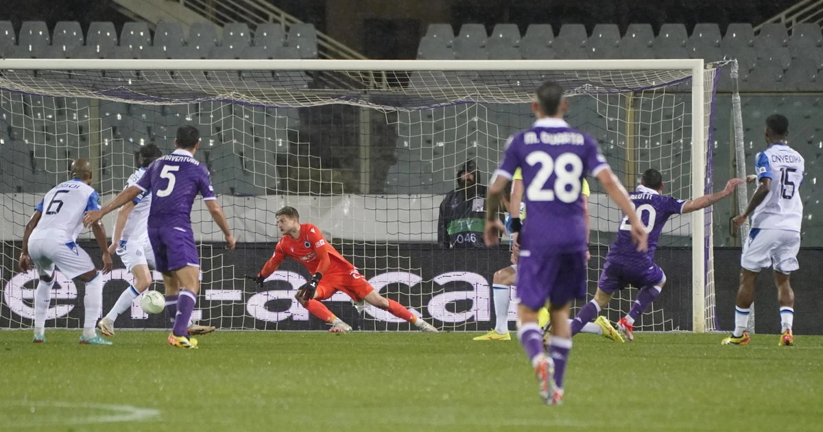 Conference League, la Fiorentina sciupa l'occasione: 3-2 col Brugge in casa