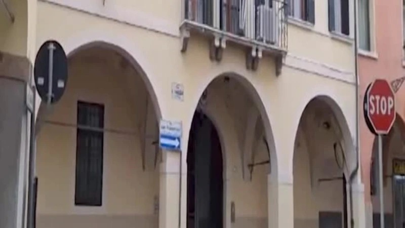https://media.liberoquotidiano.it/DzWDIDoX71t1ButbUtlKeD9qHNO-tz-8hZgD06zd7qA/width:800/quality:90/aW1hZ2VzLzIwMjUvMDgvMjgvMDYyNDQzODA5LTgxNDNjMDFmLTBhNDYtNDE5Yi1iOGZkLTI0NDI2MDBlZWU2ZS5qcGc.webp