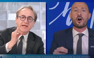 L'aria che tira, Angelo Bonelli perde la testa: 