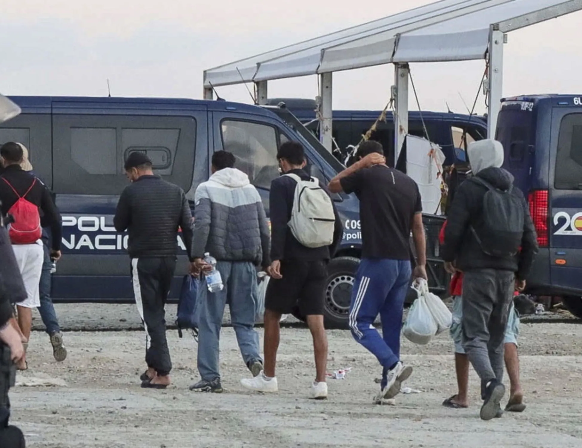 L'Italia proroga lo stop di Schenghen con la Spagna: migranti, cosa succederà tra 7 giorni