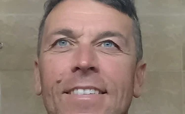 Massa, papà ucciso davanti al figlio. Il cognato: 