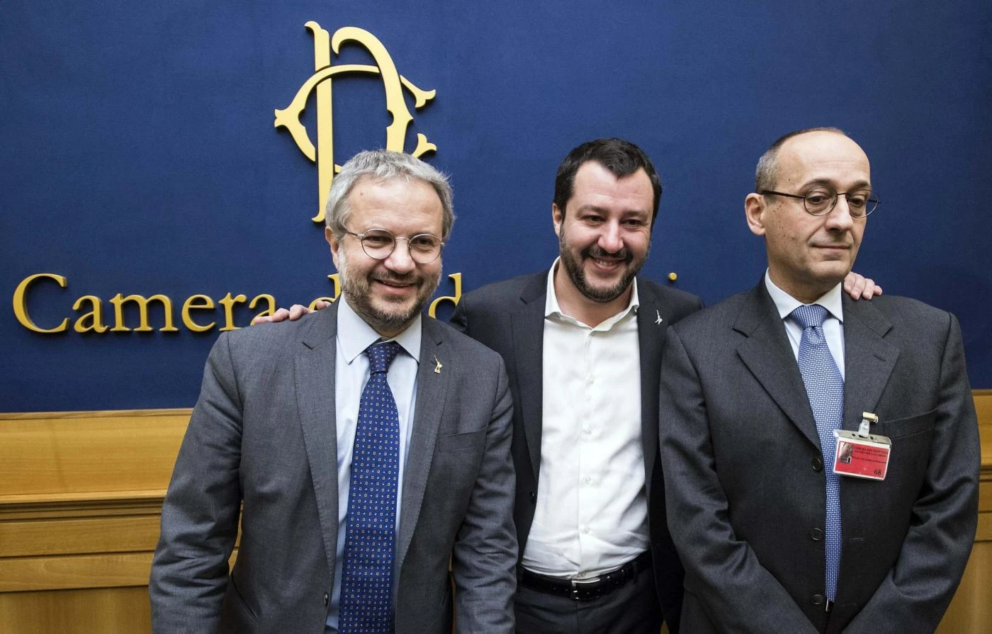 Matteo Salvini scatena il Vietnam in parlamento: l'arma segreta Borghi-Bagnai, può far saltare la maggioranza