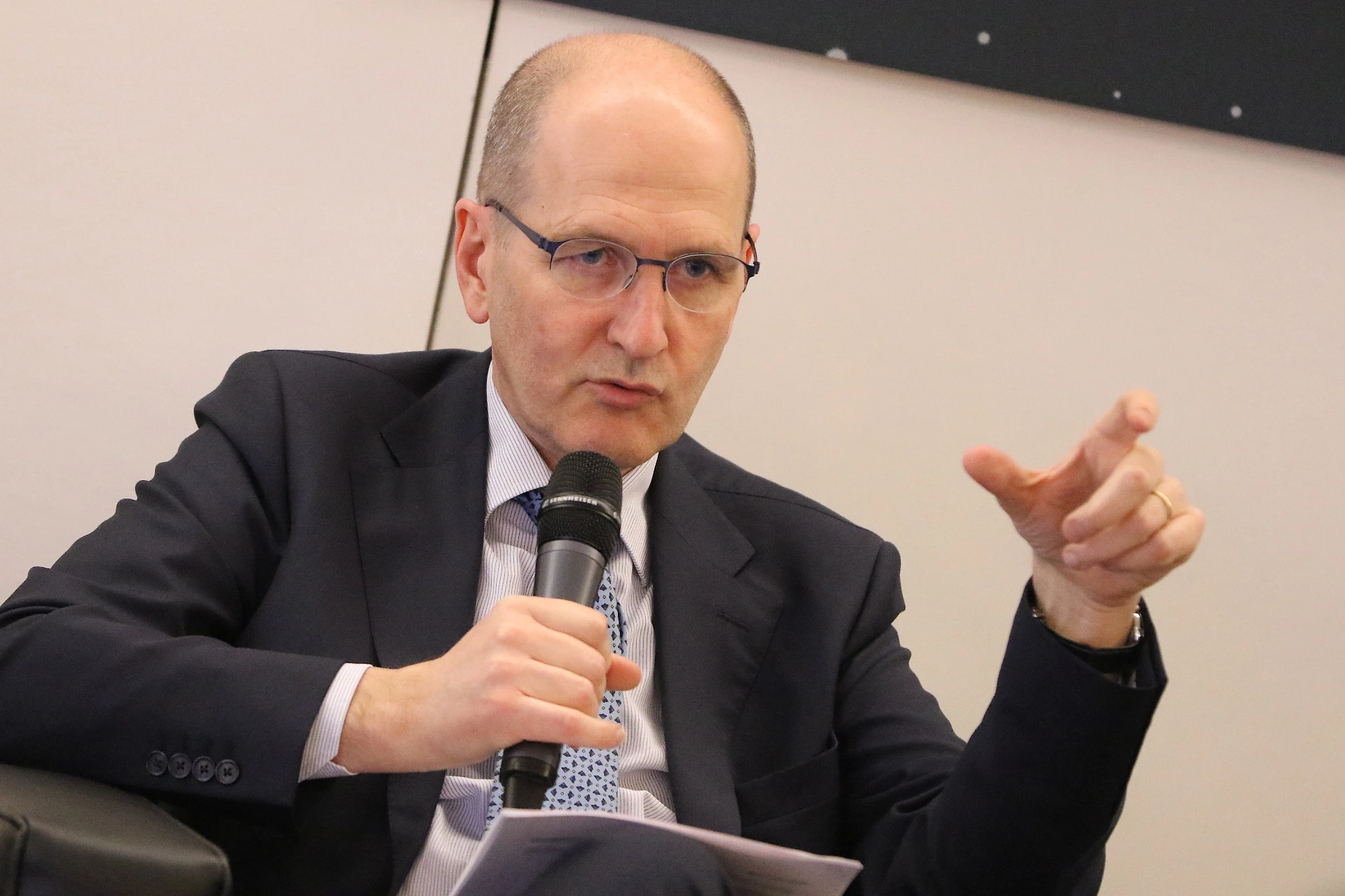 Sondaggio Ipsos, dopo la Sicilia il Pd cala ancora. Crescono M5S e centrodestra