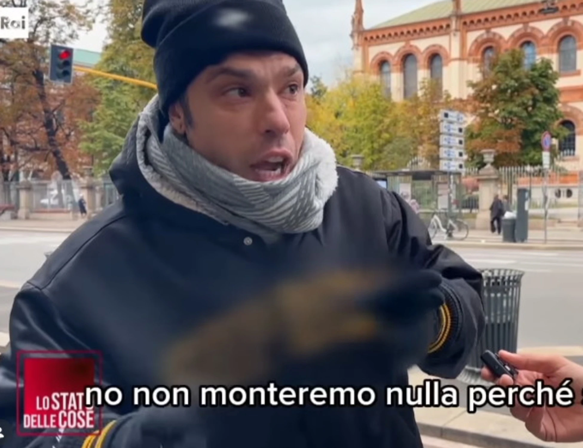 Massimo Giletti, Fedez lo attacca: "Fa feccia, dovrebbe rialzare la schiena"