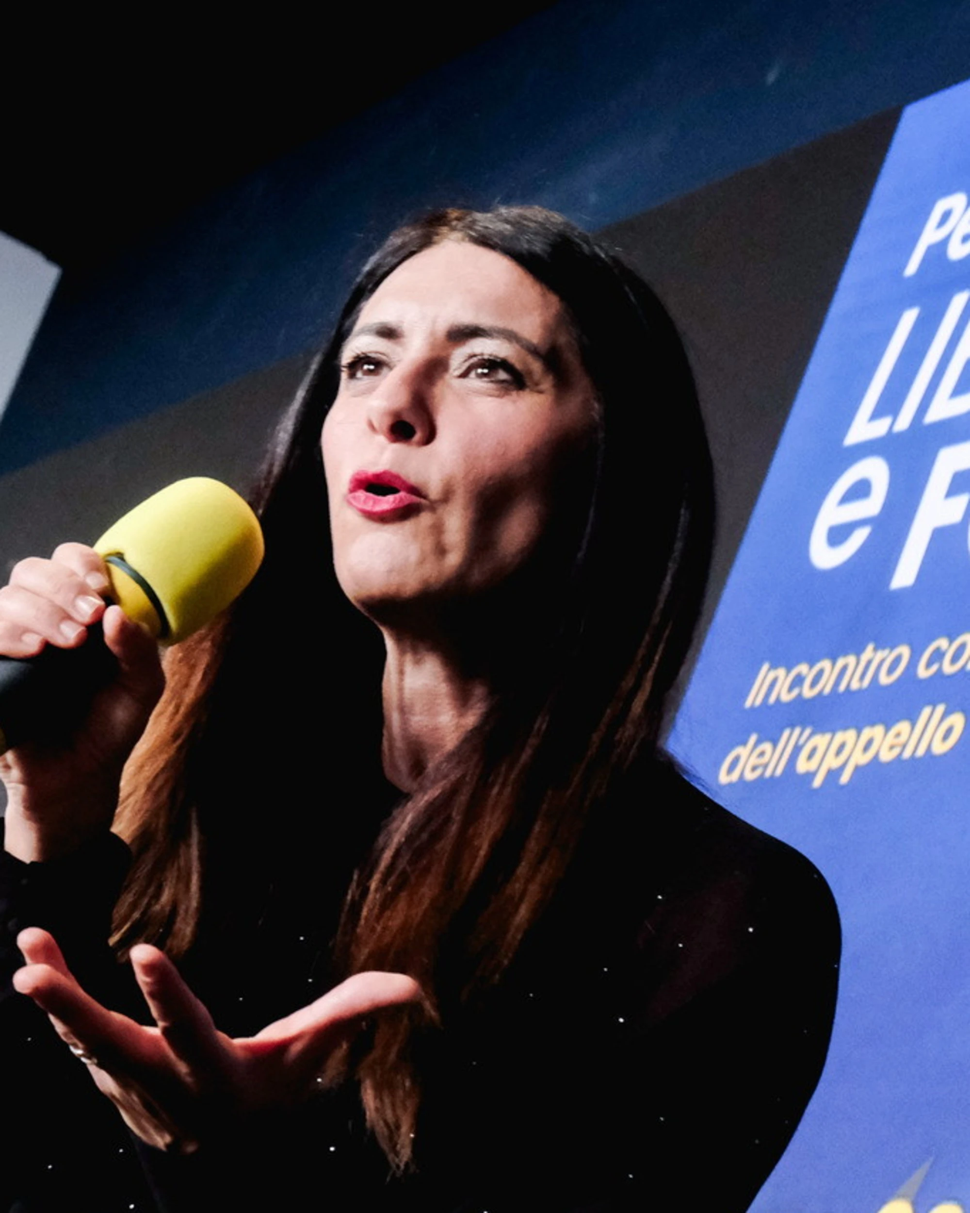 Pina Picierno, "perché la piazza è divisa". Colpo mortale a Pd e Schlein