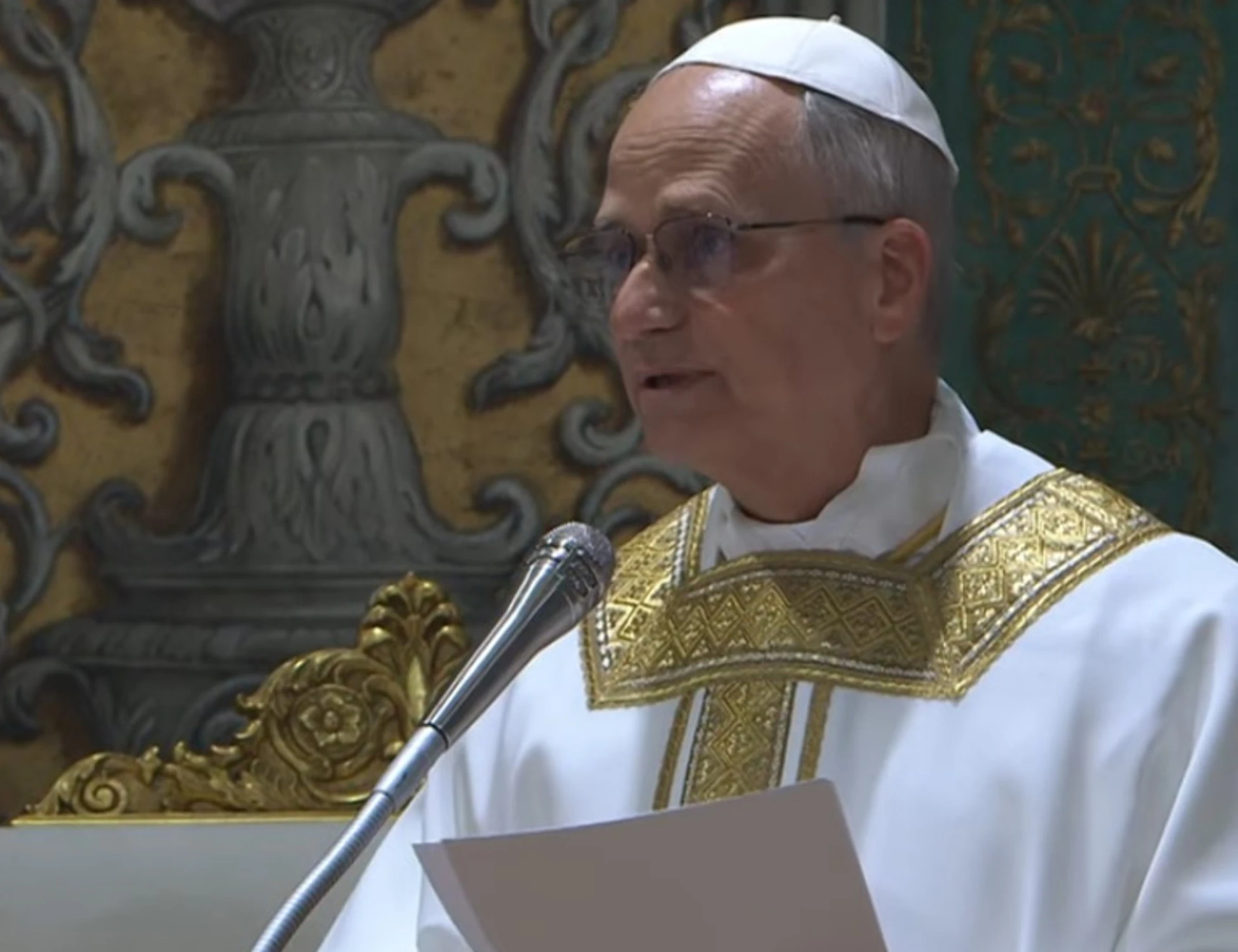 Leone XIV, la prima messa da Papa è nel segno della tradizione