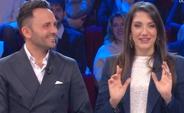 Affari tuoi, Miriam vince: "Partita da ufficio inchieste"