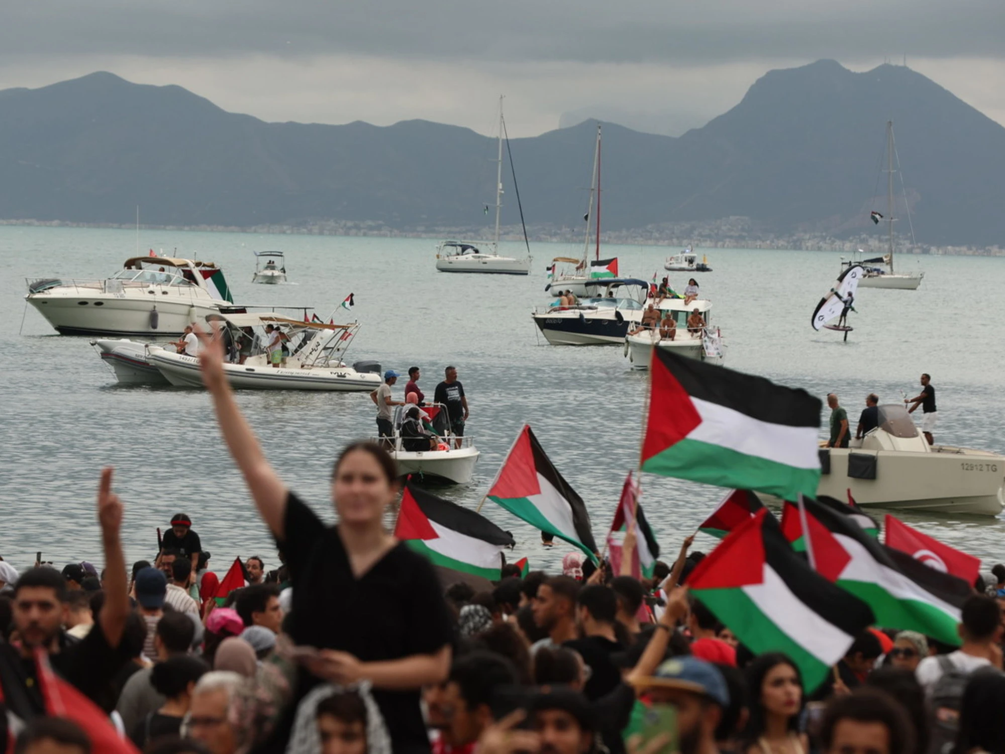 Flotilla, forzare il blocco navale? Cosa rischia chi è a bordo