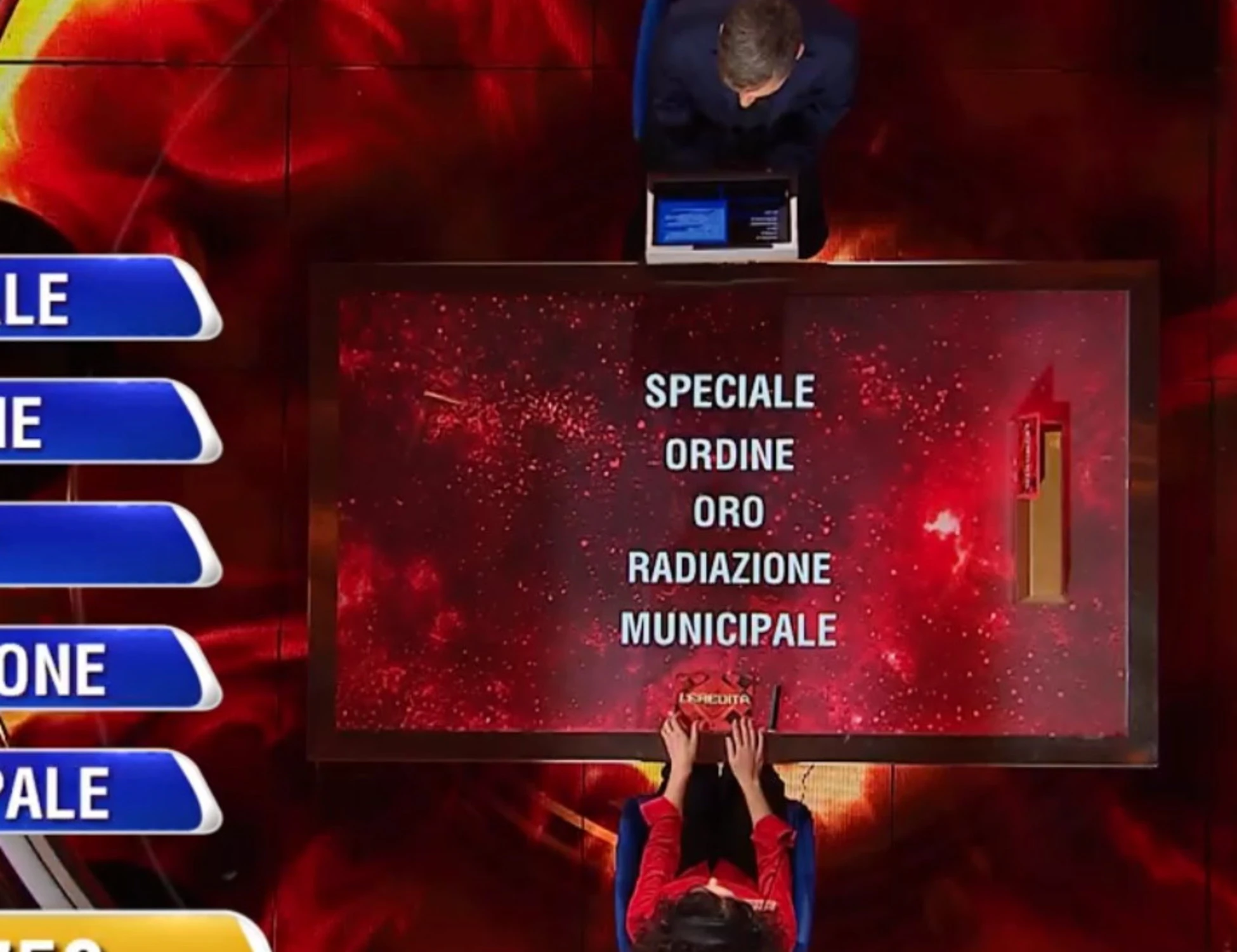 L'Eredità, "non ce la fa": Eleonora travolta