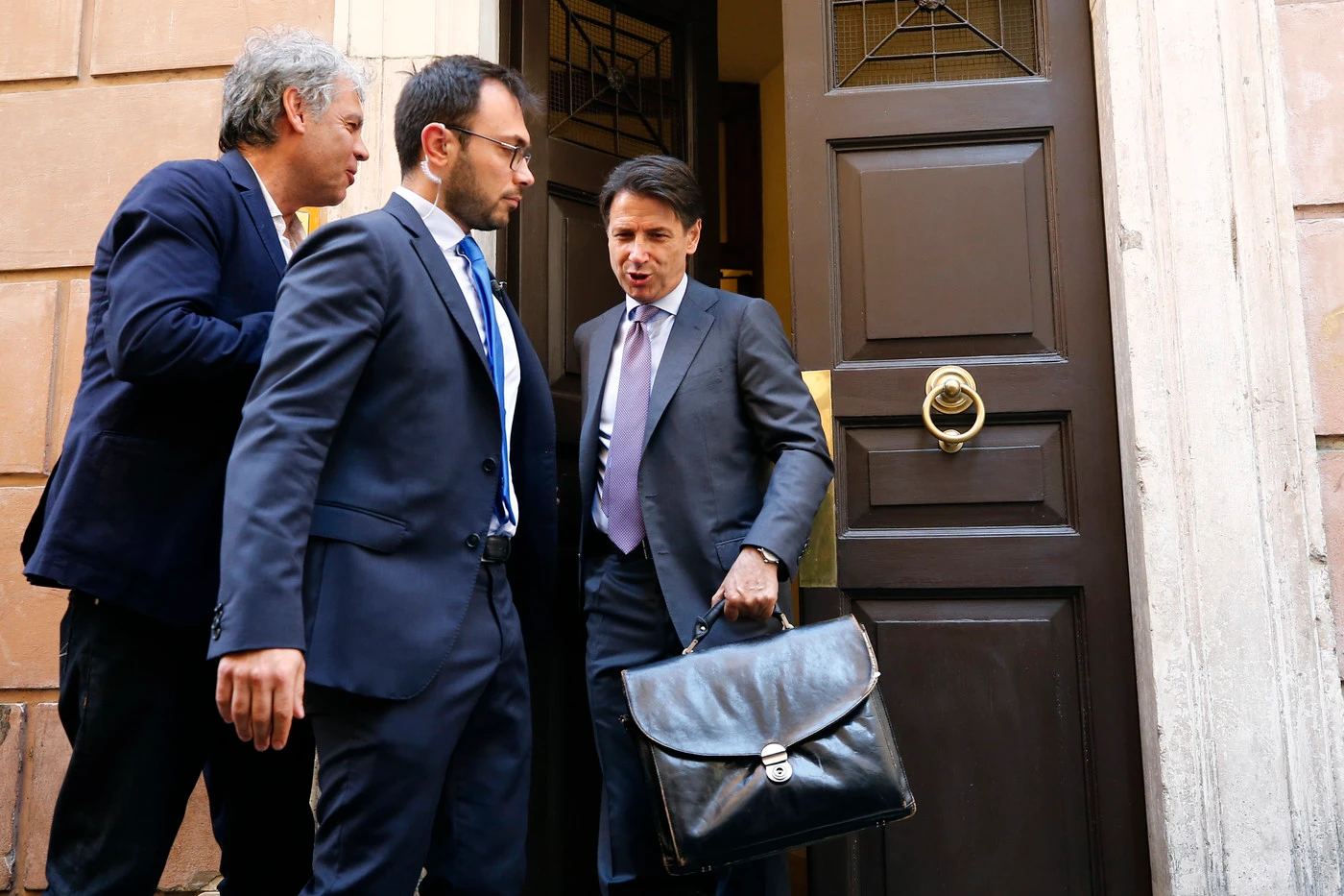 Giuseppe Conte, Bechis tira fuori le carte del catasto: quanto vale in più la sua casa da quando è premier