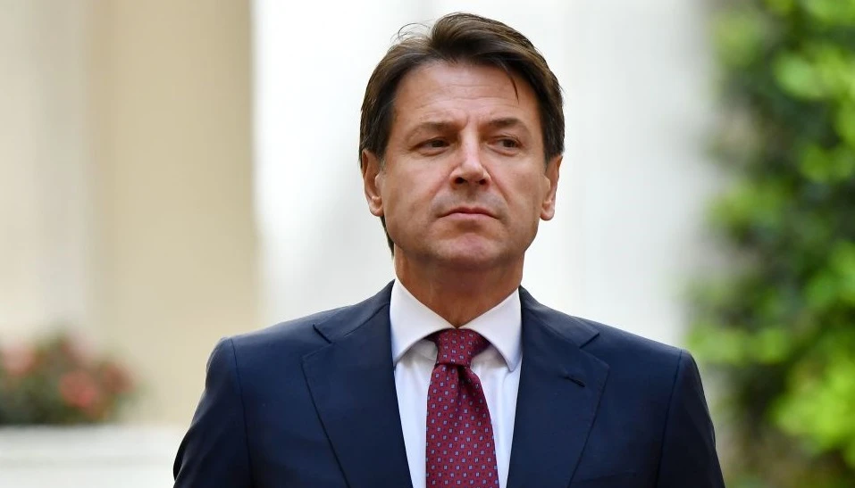 Giuseppe Conte valuta di far saltare il vertice di venerdì con Macron