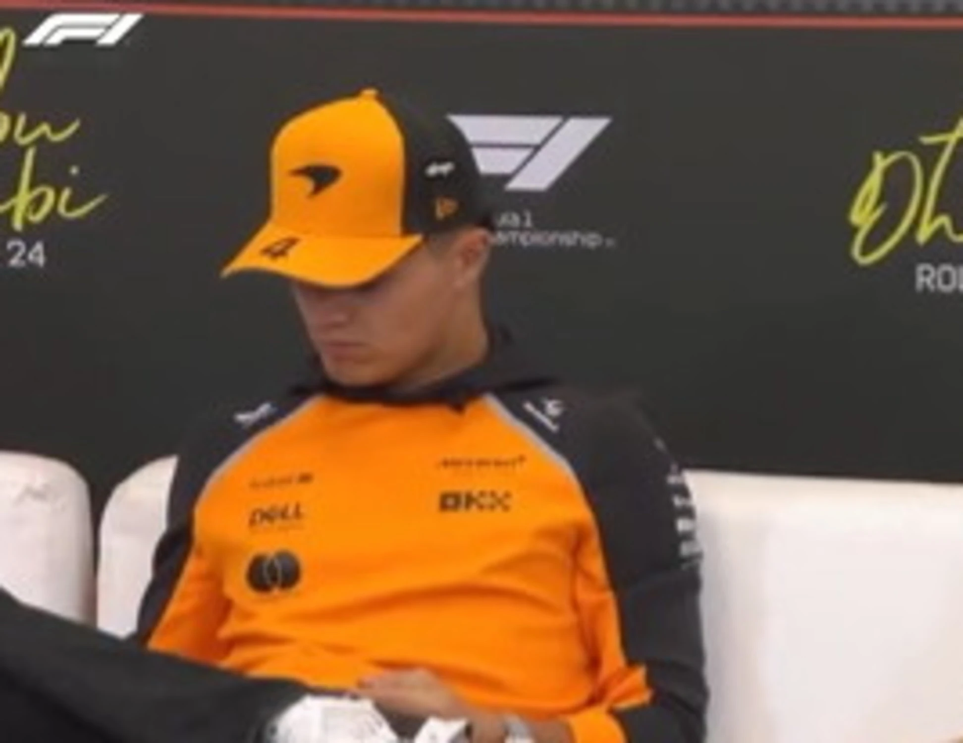 Verstappen demolisce Norris e Piastri in conferenza stampa