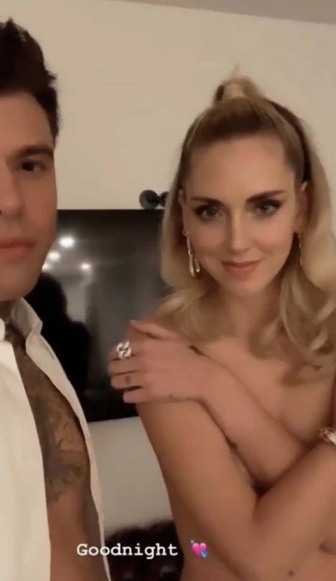 Chiara Ferragni, mamma hot e sexy: Fedez cancella la foto osé ma è troppo tardi